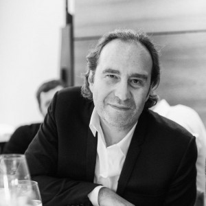 KKR étoffe son dispositif en France avec Xavier Niel 